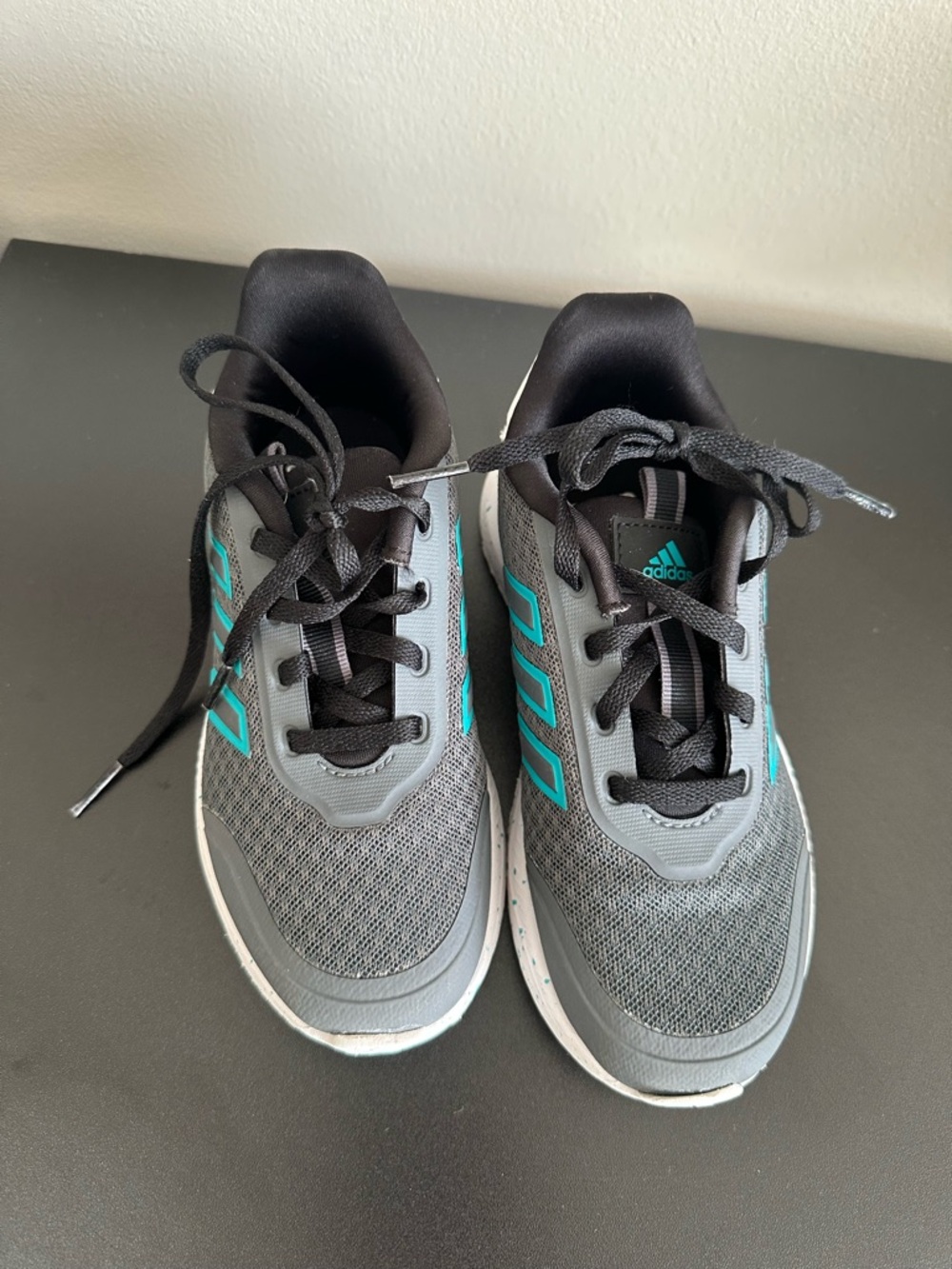 Adidas Kids Gray and Teal Sneakers - New